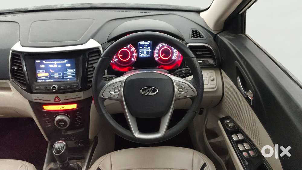 Mahindra Xuv300 W8, 2022, Petrol