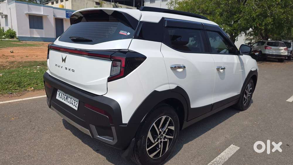 Mahindra Xuv 3xo Ax5 Ds Mt, 2025, Diesel