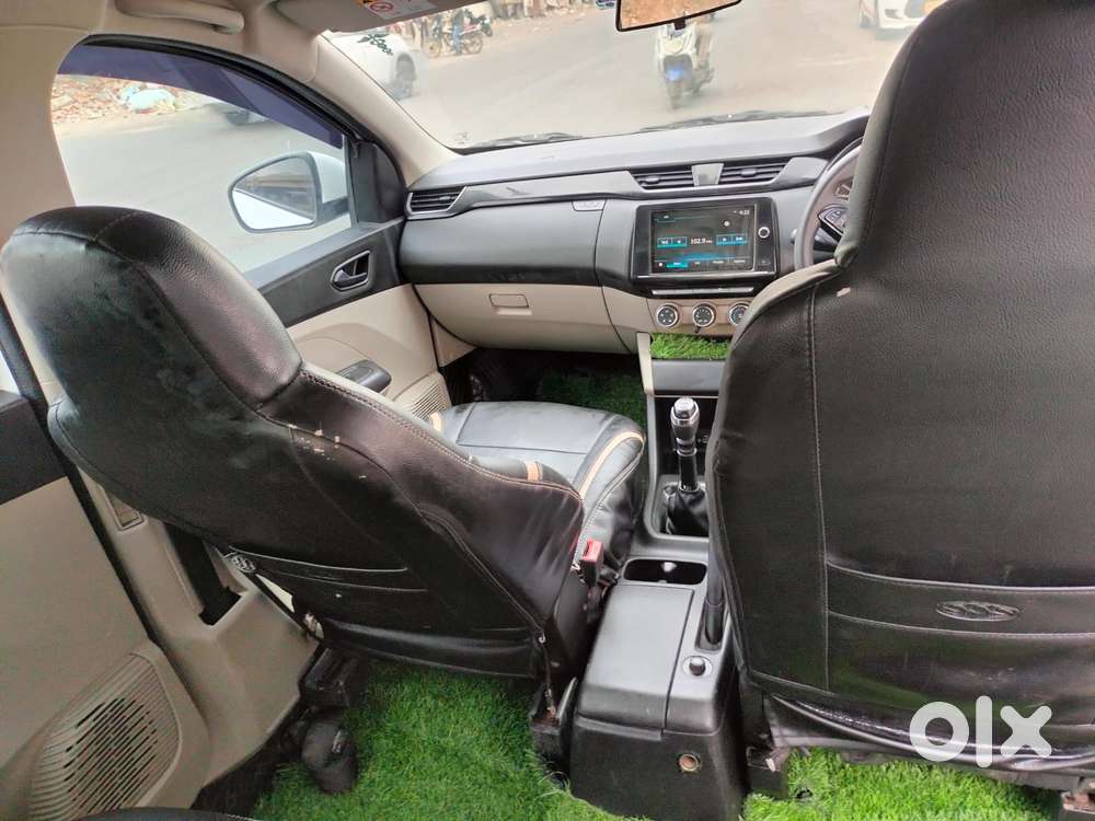Renault Triber Rxt, 2021, Petrol
