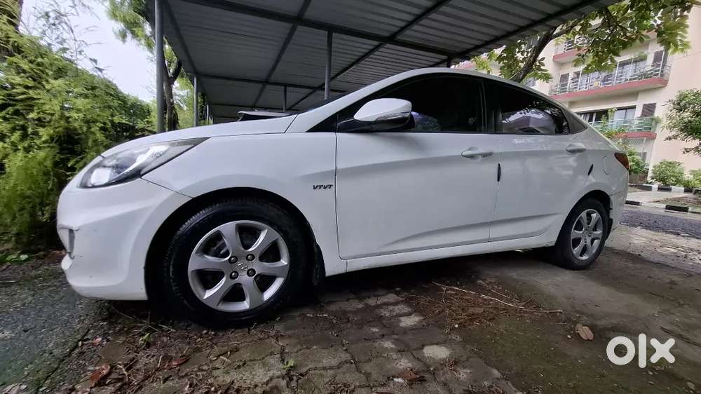 Hyundai Verna 1.6 Vtvt 2011