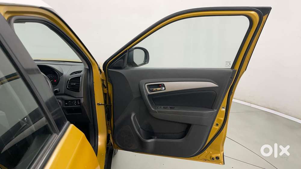 Maruti Suzuki Vitara Brezza Zdi+ Dual Tone Mt, 2017, Diesel