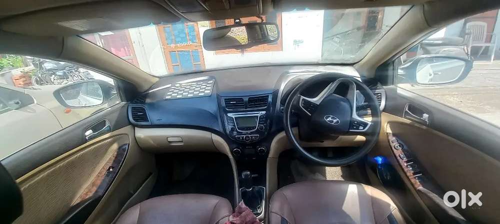 Hyundai Verna Fluidic 1.6 2012