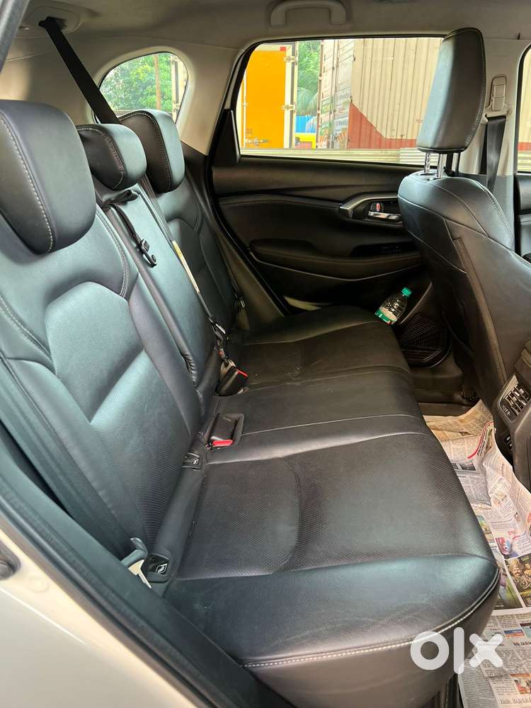 Toyota Urban Cruiser Hyryder, 2023, Petrol