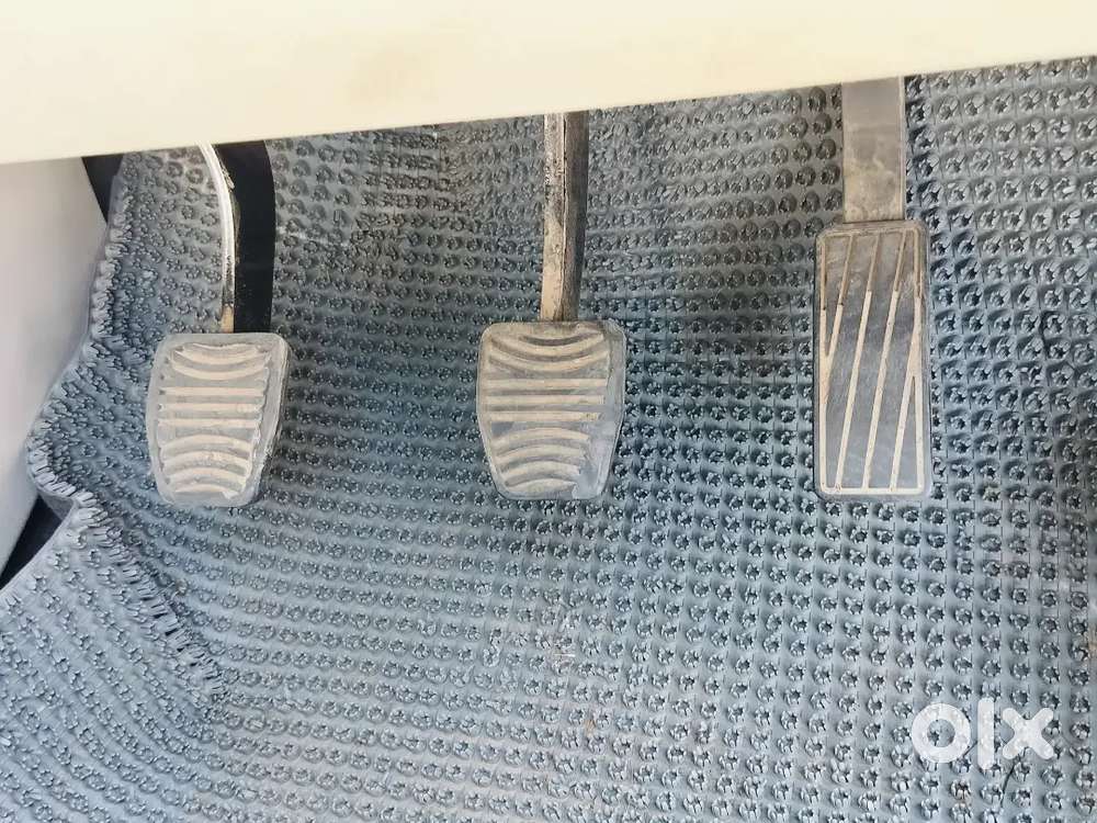 Mahindra Xuv300 W4 Diesel 2021  1st Owner  83,000 Km Driven