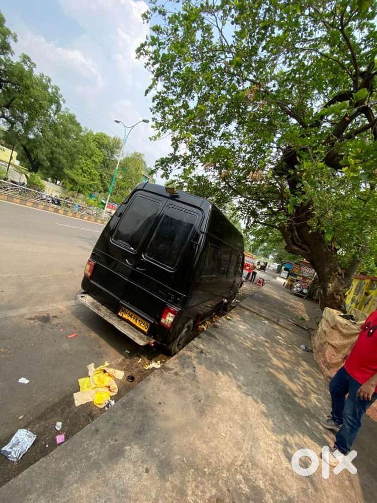 Tata Winger Food Truck