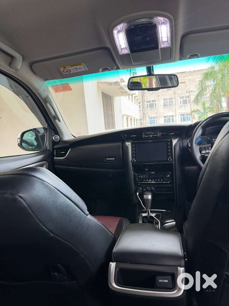 Toyota Fortuner Leader Edition 2025