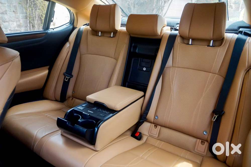 Lexus Es 300h Exquisite, 2024, Petrol