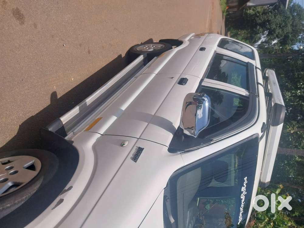 Chevrolet Tavera Neo 2010
