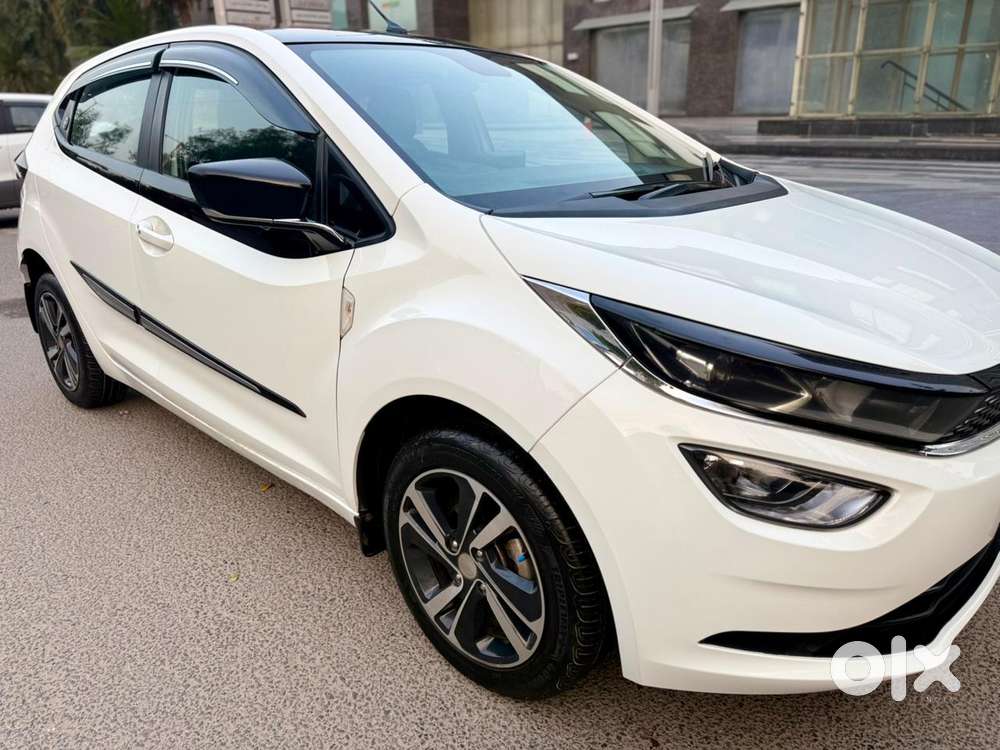 Tata Altroz Xz Plus (s), 2023, Petrol