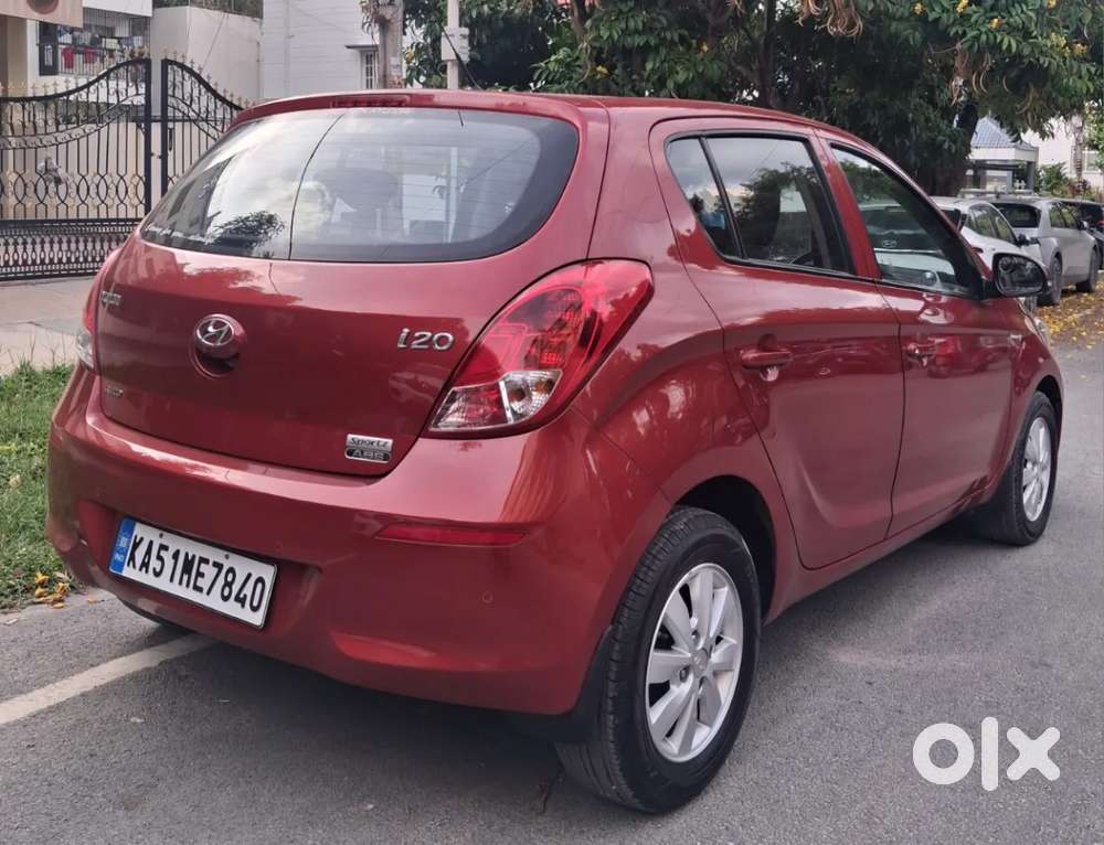 Hyundai i20 Sportz AT 1.4, 2013, Petrol