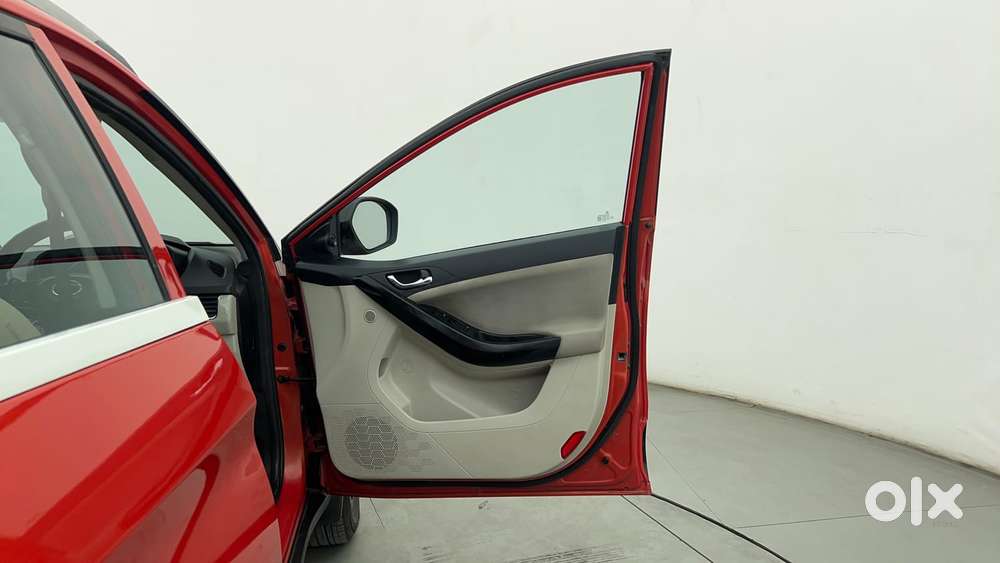 Tata Nexon 1.2 Revotron Xza Plus, 2021, Petrol