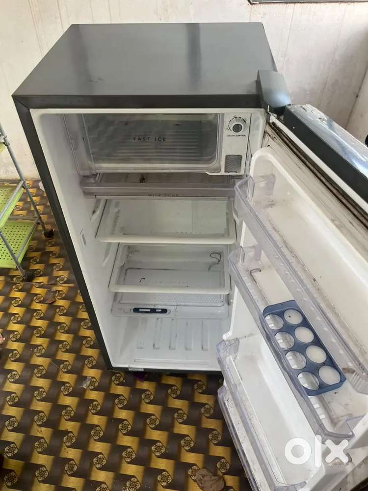 Fridge for sale (warranty remaining one, shop used