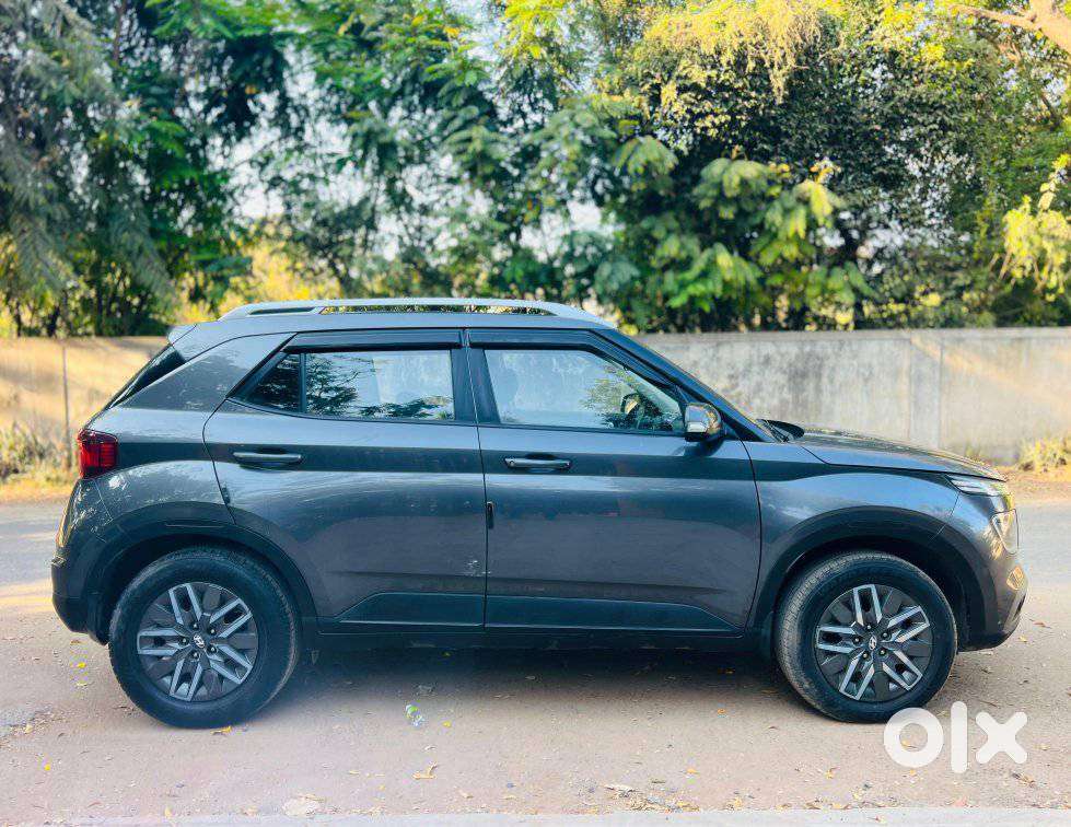 Hyundai Venue Sx Mt, 2022, Diesel