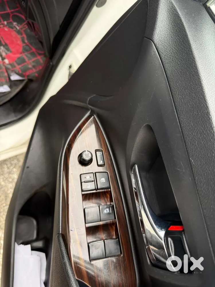 Toyota Innova Crysta 2019  Diesel 176000 Km Driven