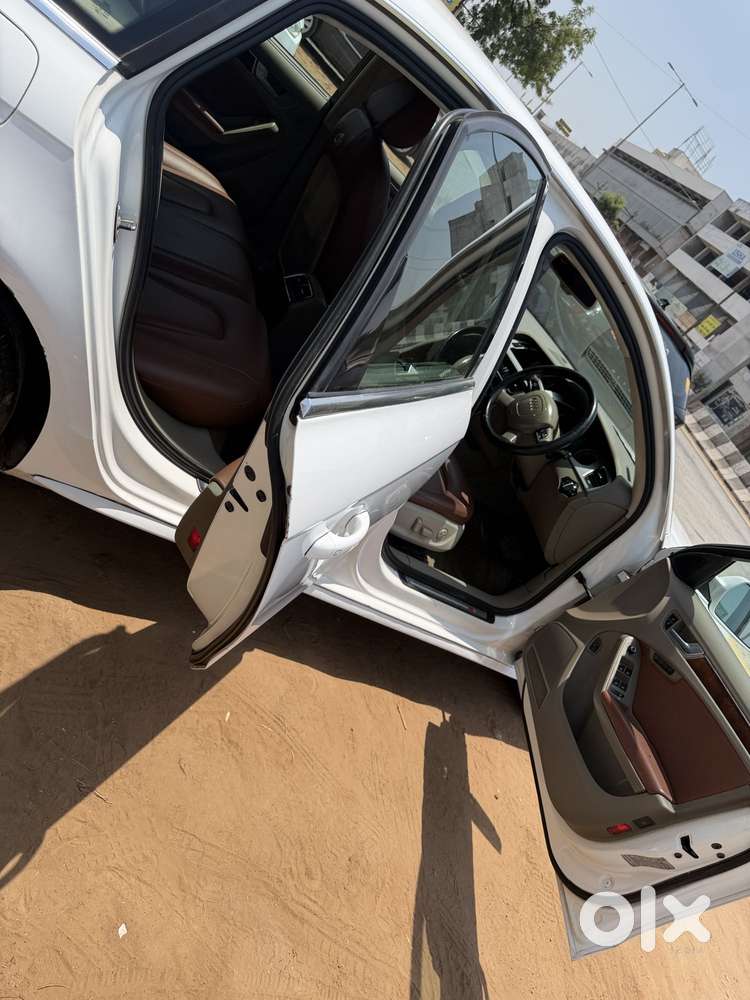 Audi A4 2.0 Tdi Premium With Sunroof, 2012, Diesel