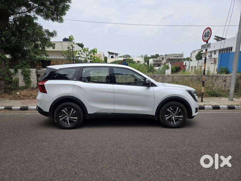 Mahindra Xuv700 2.2 Ax 5 Diesel Mt 7 Str, 2023, Diesel