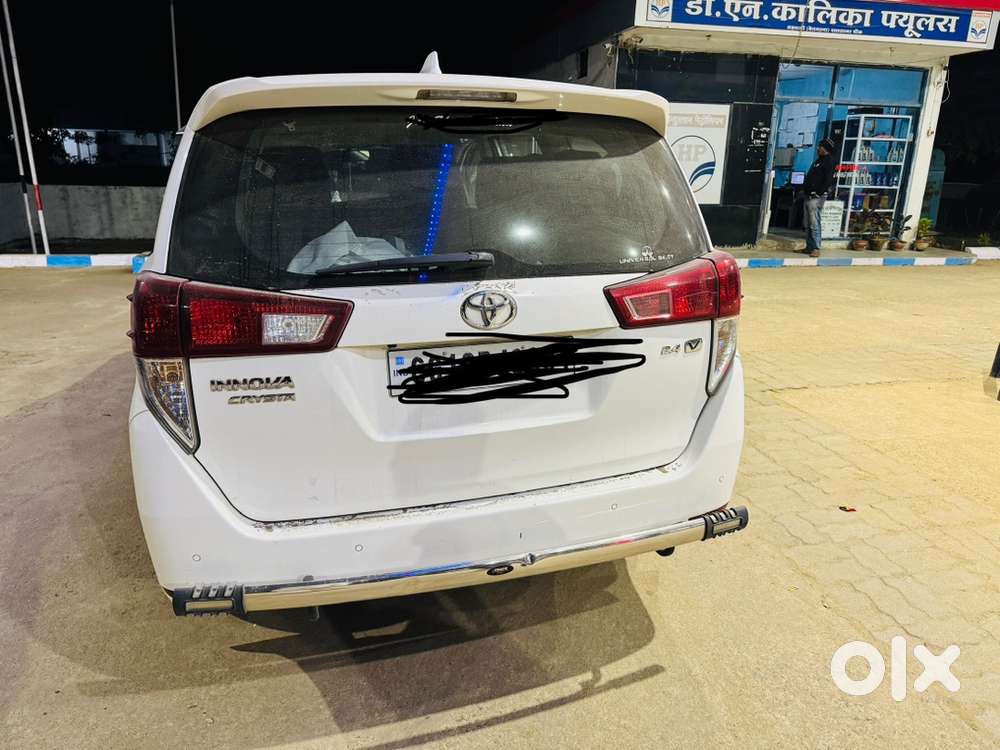 Toyota Innova Crysta 2022 Diesel Well Maintained