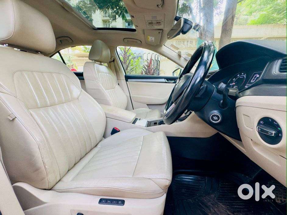 Skoda Superb Style 1.8 Tsi At, 2018, Petrol