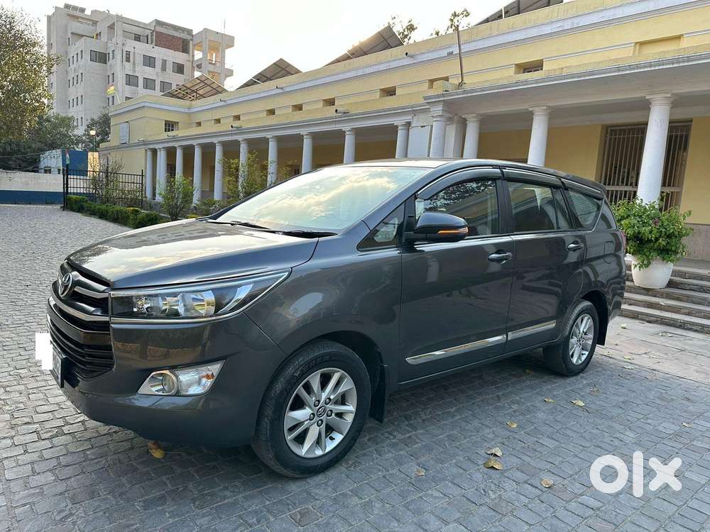 Toyota Innova Crysta