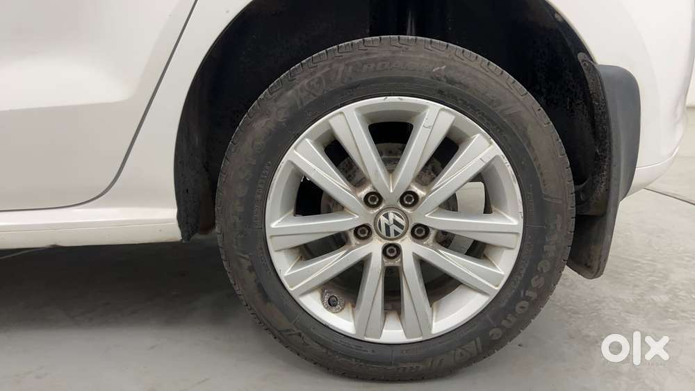 Volkswagen Polo Petrol Highline 1.2l, 2014, Petrol