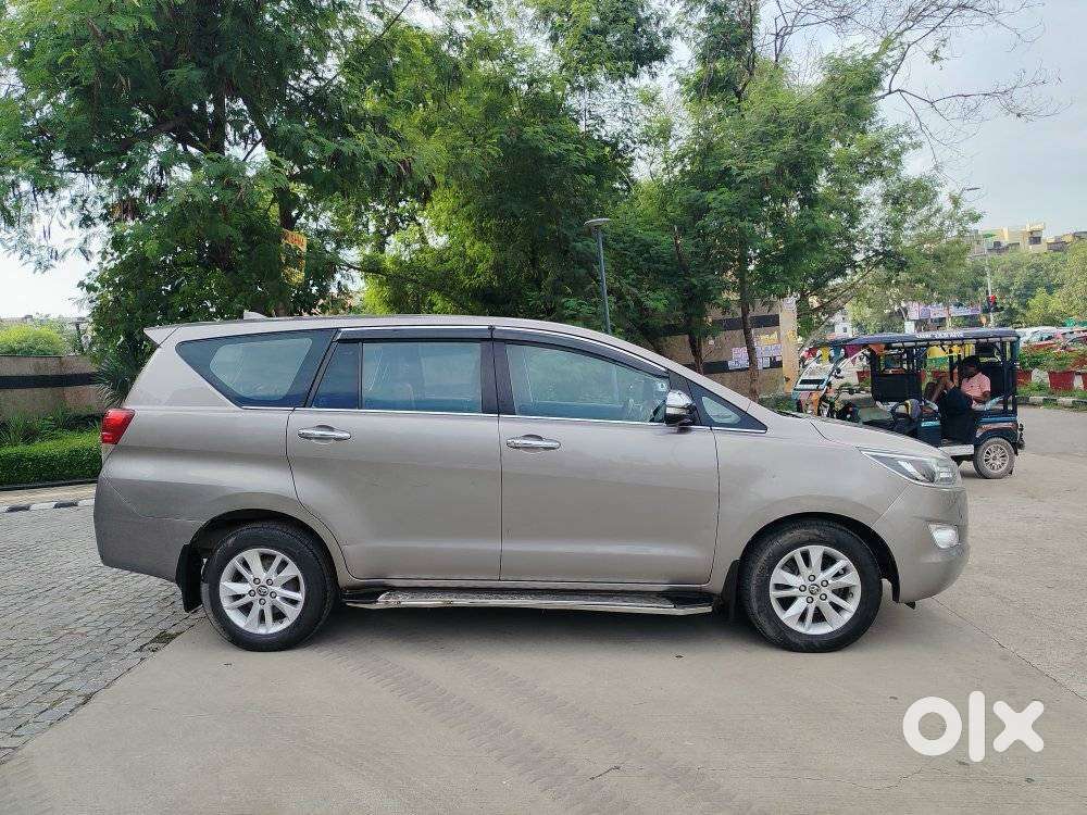 Toyota Innova Crysta 2.7 Zx At, 2017, Petrol