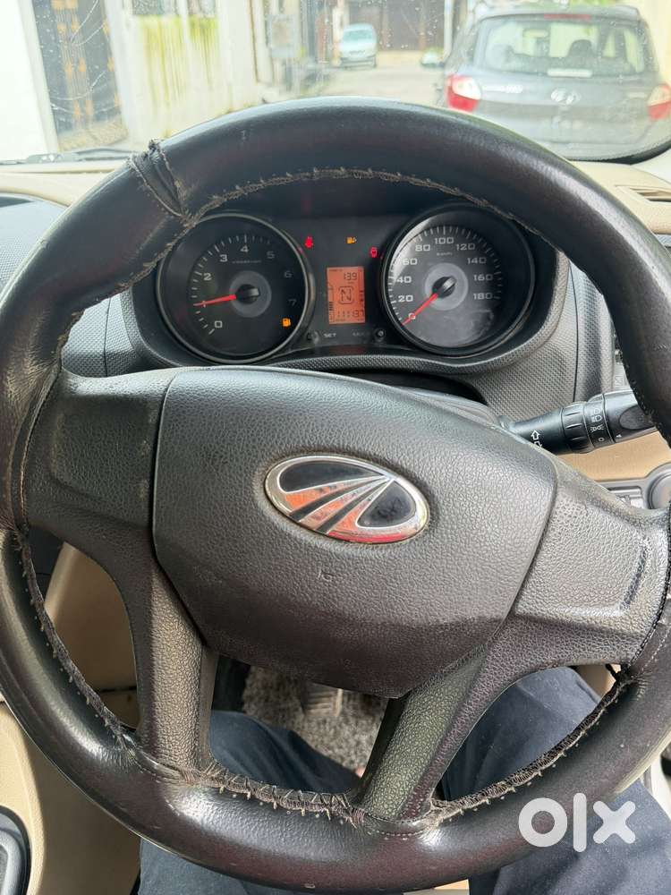 Mahindra Tuv 300 T4, 2016, Diesel