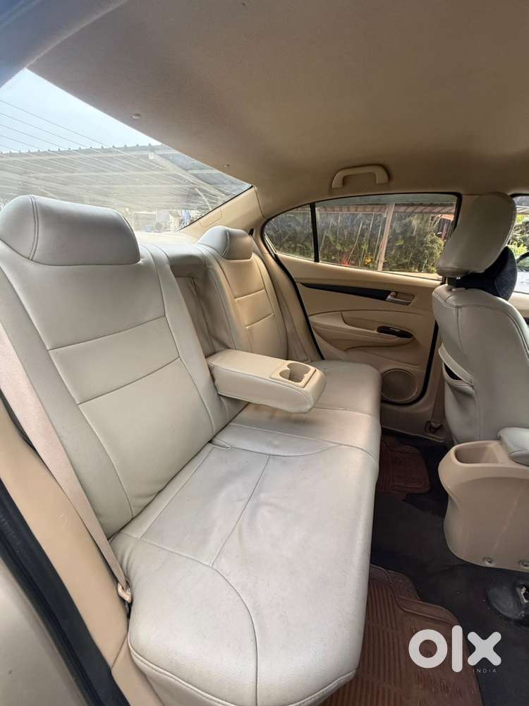Honda City Automatic 2011 Top Model