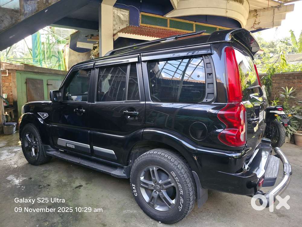Mahindra Scorpio Classic Diesel 2023