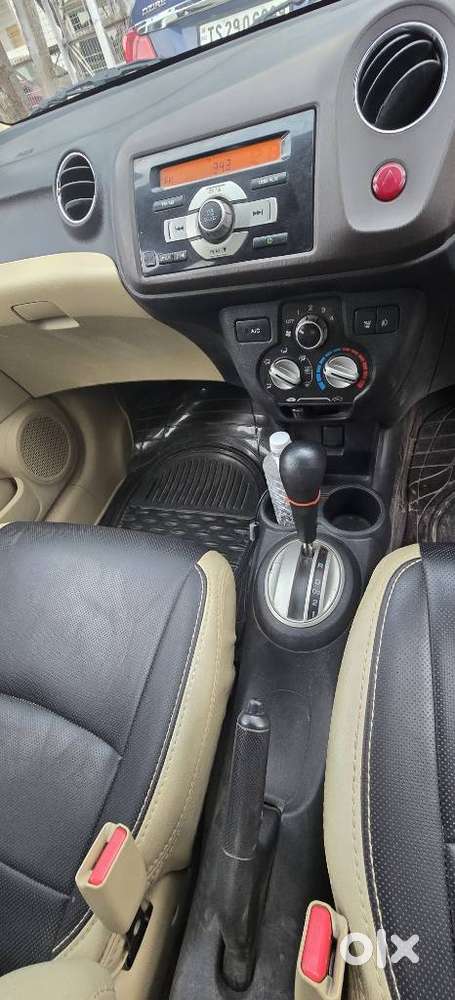 Honda Brio V Automatic, 2013, Petrol