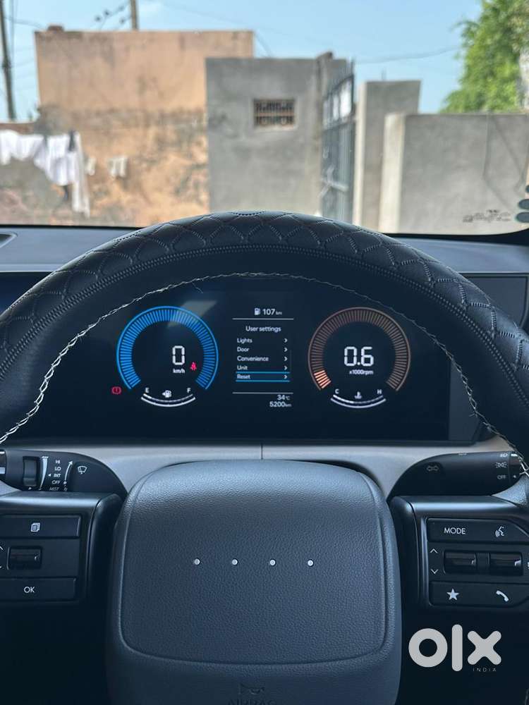 Hyundai Venue 2026 Petrol 5500 Km Driven