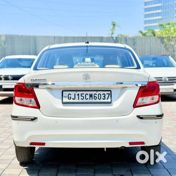 Maruti Suzuki Dzire 1.2 Vxi Amt, 2022, Petrol