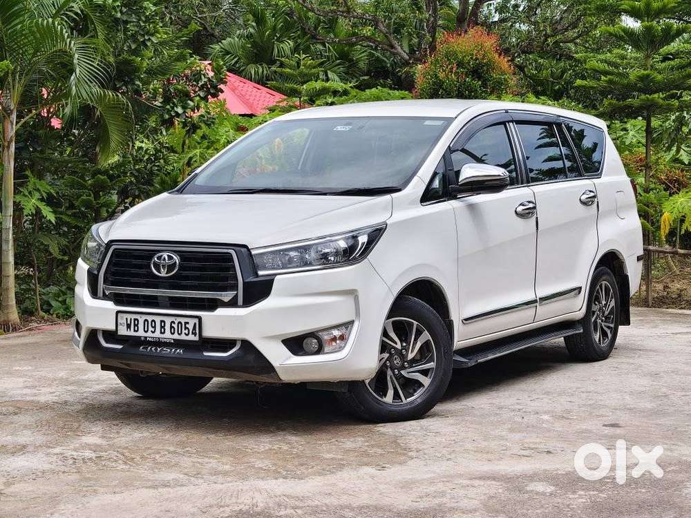 Toyota Innova Crysta 2.4 G Plus Mt 7 Str, 2025, Diesel