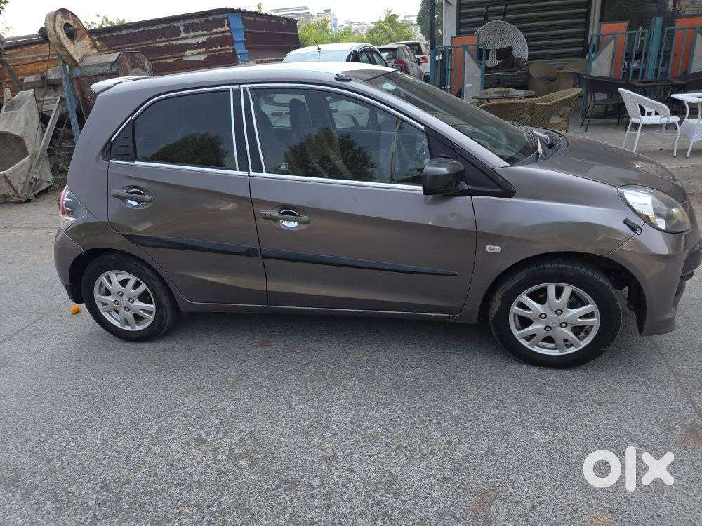 Honda Brio V Mt, 2012, Petrol