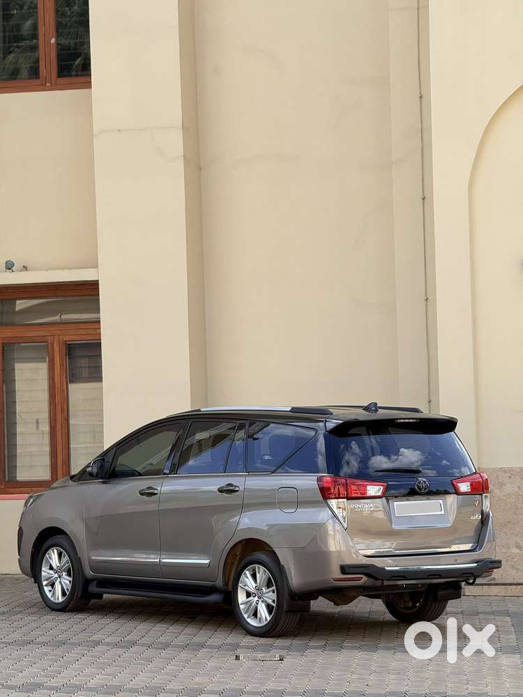 Toyota Innova Crysta 2.8 Zx At, 2017, Diesel