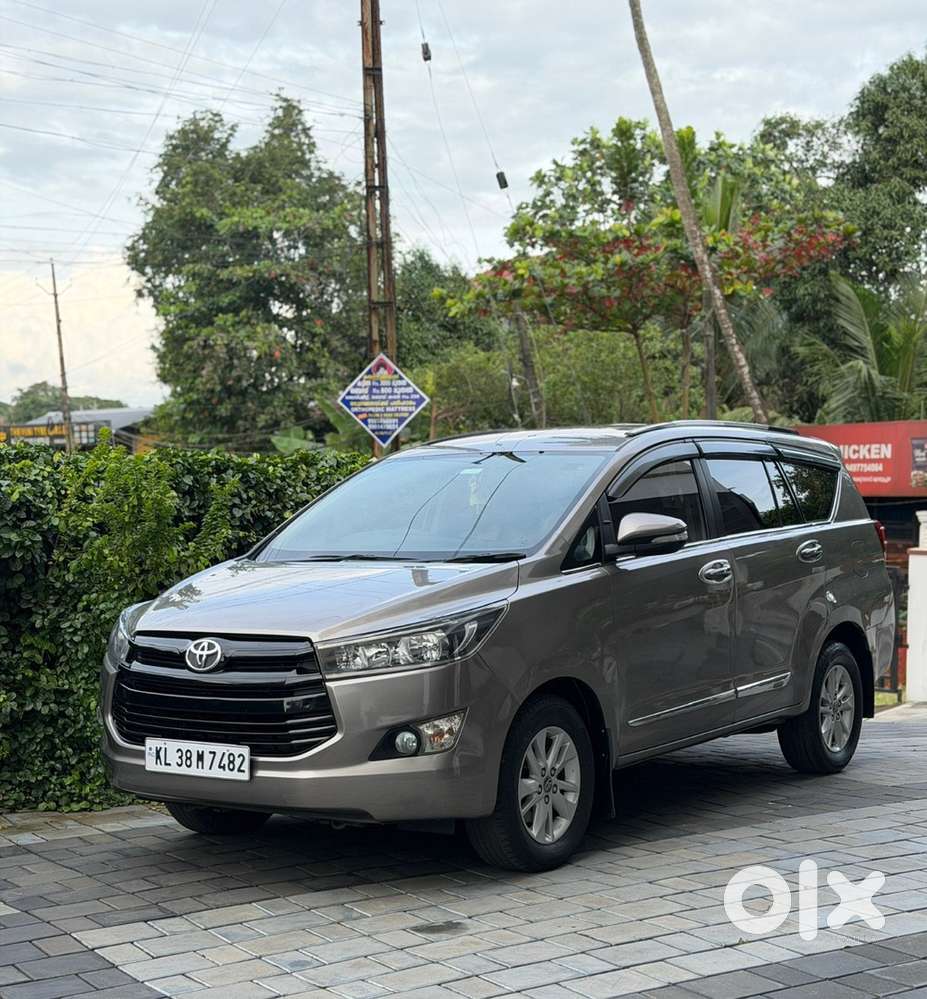 2017 Crysta Diesel Automatic Re