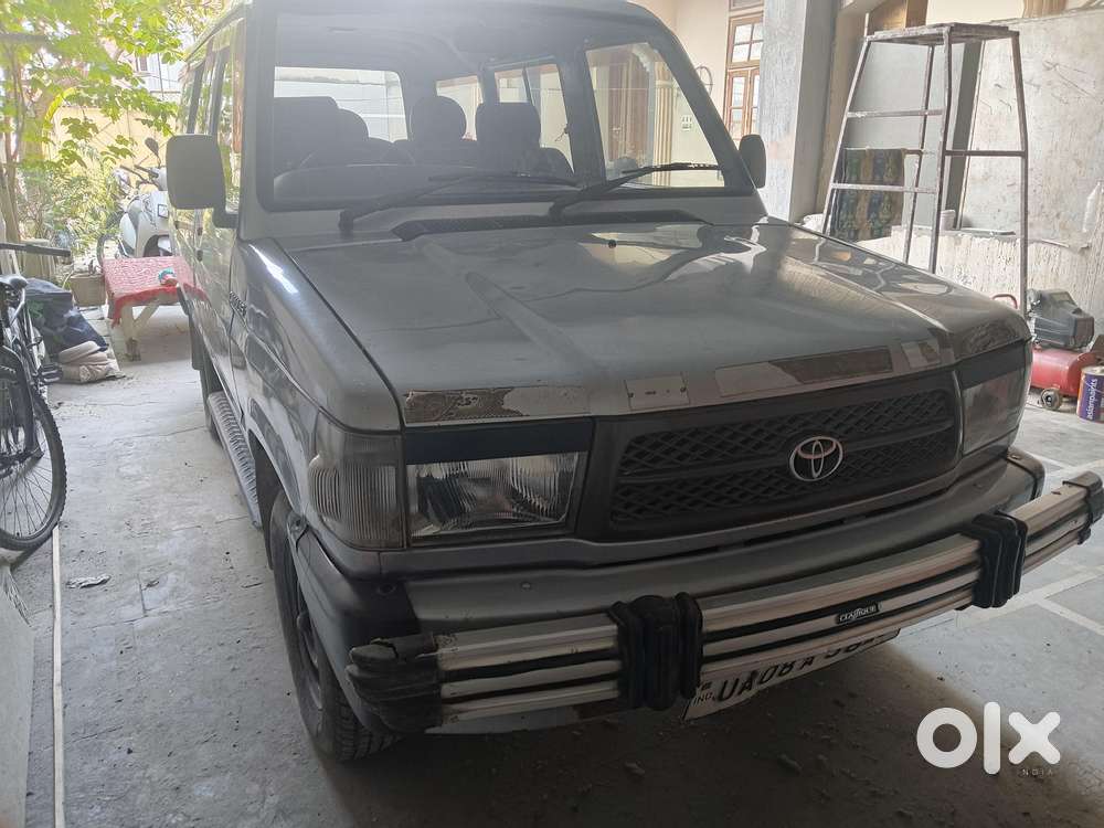 Toyota Qualis Gs 10-seater Diesel  2002  Single Owner  Well Maintai