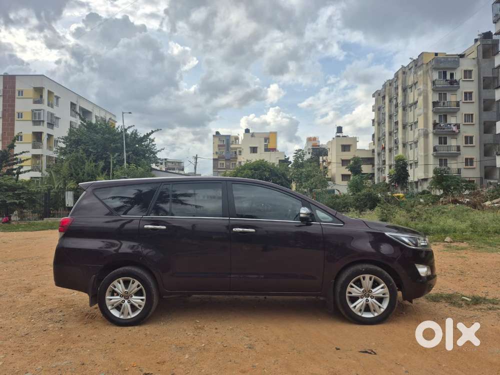 Toyota Innova Crysta 2.8z Automatic, 2016, Diesel
