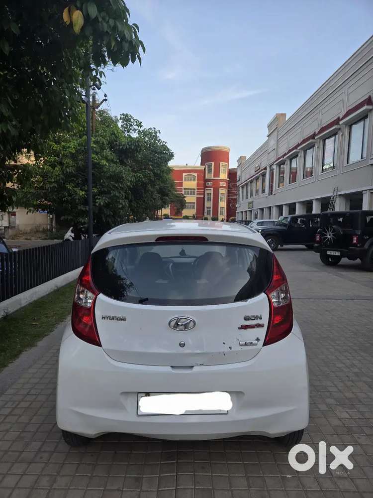 Hyundai Eon 2015 Petrol 57300 Km Driven
