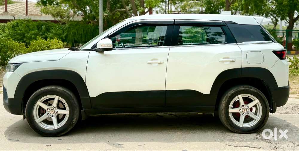 Maruti Suzuki Brezza 1.5 Lxi Cng, 2024, Cng & Hybrids