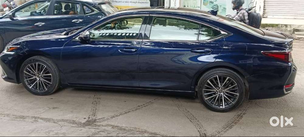 Lexus Es 300h 2023 Year
