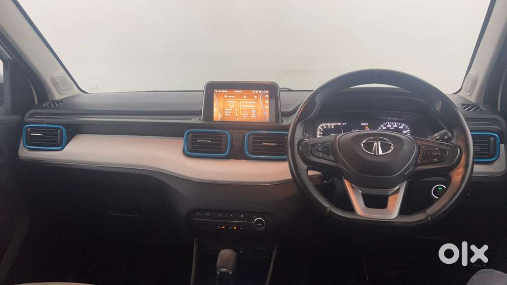 Tata Punch 1.2 Revotron Creative Amt Dual Tone, 2022, Petrol