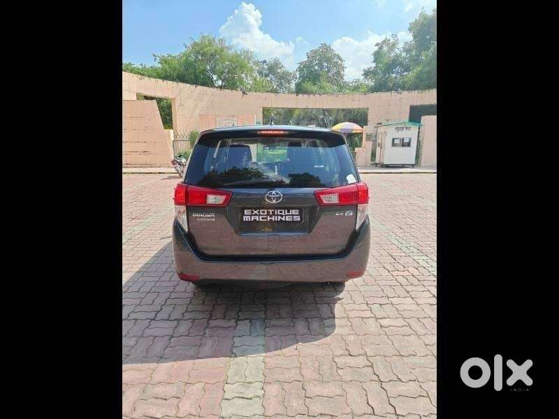 Toyota Innova Crysta Zx 2.4 Diesel 7 Seater, 2016, Diesel