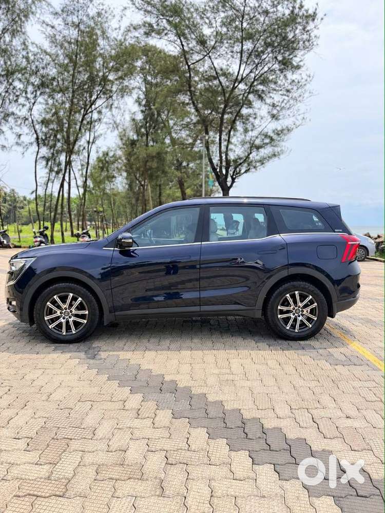 Mahindra Xuv700 2.0 Ax 7 Petrol At Str, 2021, Petrol