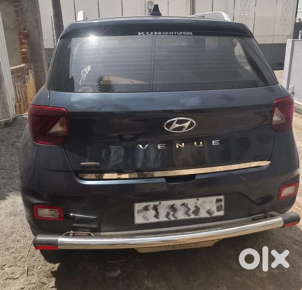 Hyundai Venue Petrol 2022