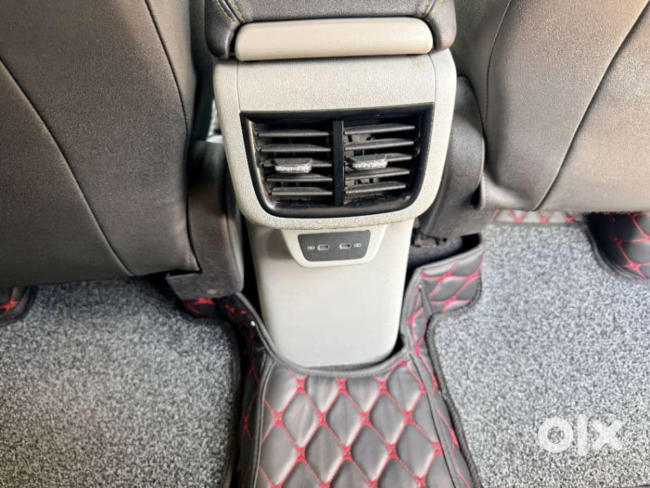 Skoda Kushaq 1.5 Tsi Style (6 Airbags) Dsg, 2023, Petrol
