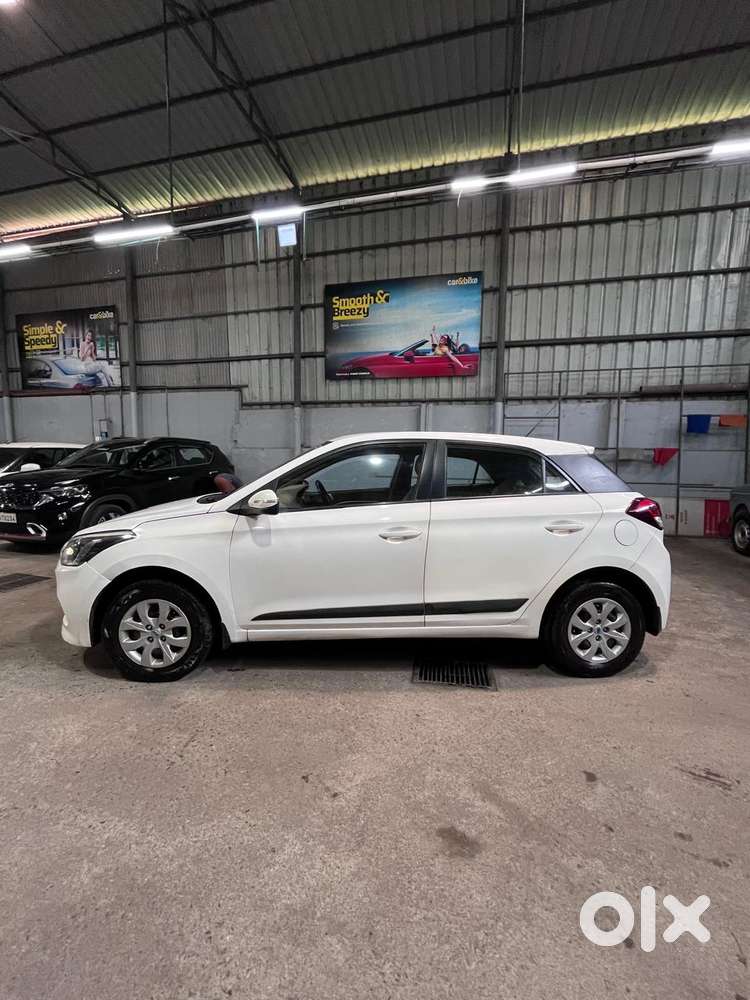 Hyundai I20 Petrol Spotz, 2015, Petrol