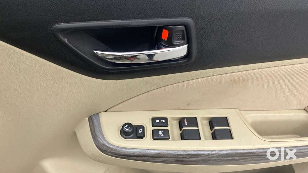 Maruti Suzuki Swift Dzire Amt Zxi, 2022, Petrol