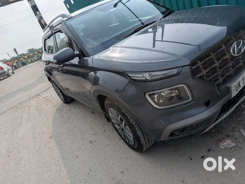 Hyundai Venue 2020 Diesel Well Maintained