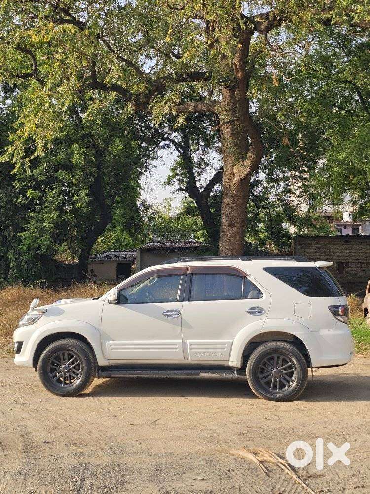 Toyota Fortuner 3.0 4x2 Mt, 2015, Diesel