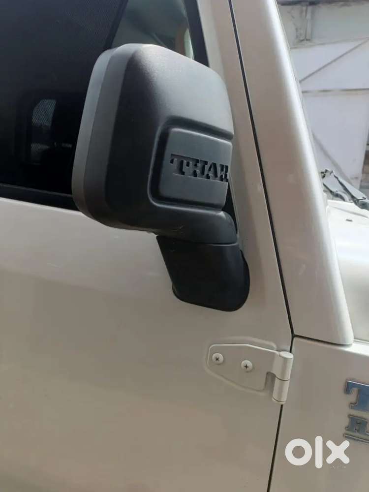 Thar Roxx Mx3 At With Mahindra Alloys